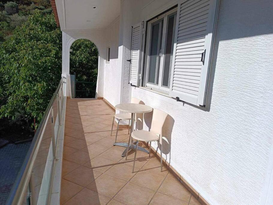 Ολόκληρος Όροφος Αγροτική Οικία Apartment Neos Pirgos Ngoại thất bức ảnh